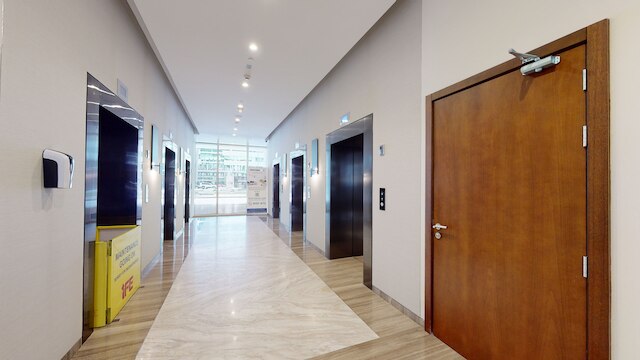 ウェルホーム - カナルから数歩のプライベートバルコニー付きの快適な1BR