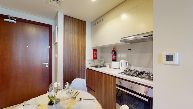 ウェルホーム - カナルから数歩のプライベートバルコニー付きの快適な1BR