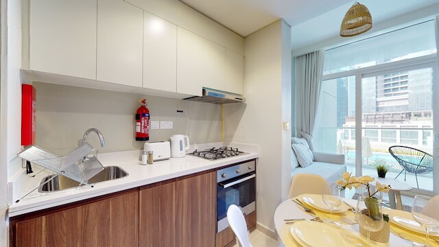 ウェルホーム - カナルから数歩のプライベートバルコニー付きの快適な1BR