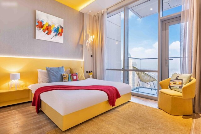 ラクス 2B アパートメント ドバイ カナル ウォーター ビュー