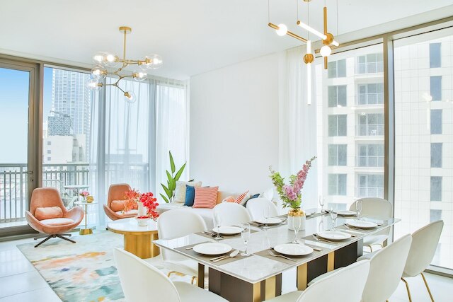 ラビッシュ リビング アロング ザ ドバイ クリーク