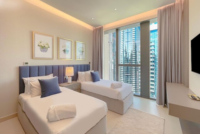 ラグジュアリー スカイスクレイパー イン ザ ハート オブ トT