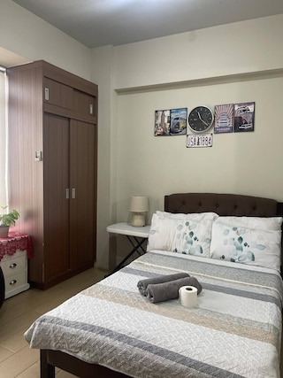 ヘンリー＆アディチェエンペラドールビル