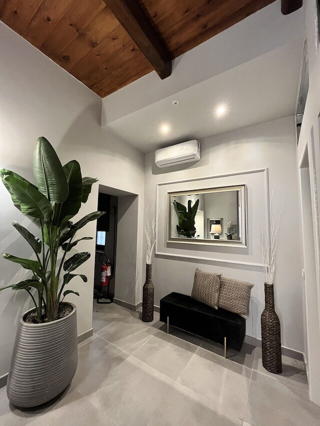 ソハ・ピアッツァ・ディ・スパーニャ・ブティック