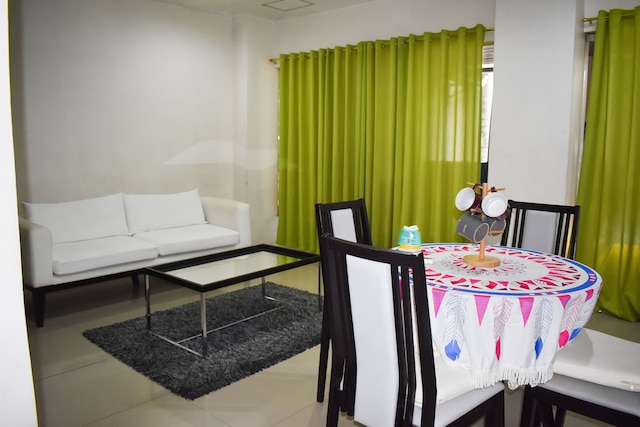 ハッピー ホームズ マニラ