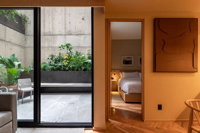 アナ・ポランコアパート