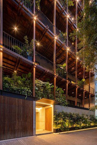 アナ・ポランコアパート