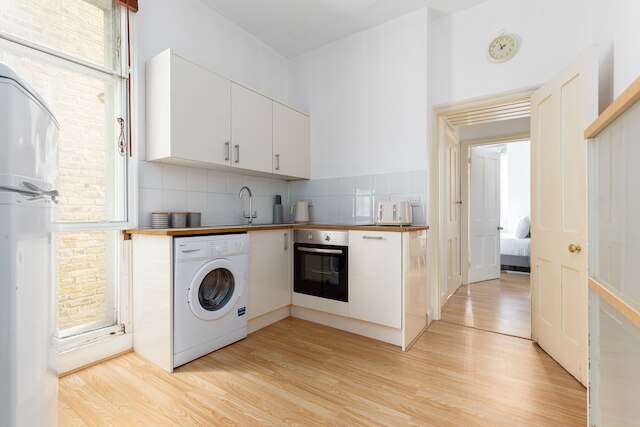 ザゴールドホークロードアパートメンツ