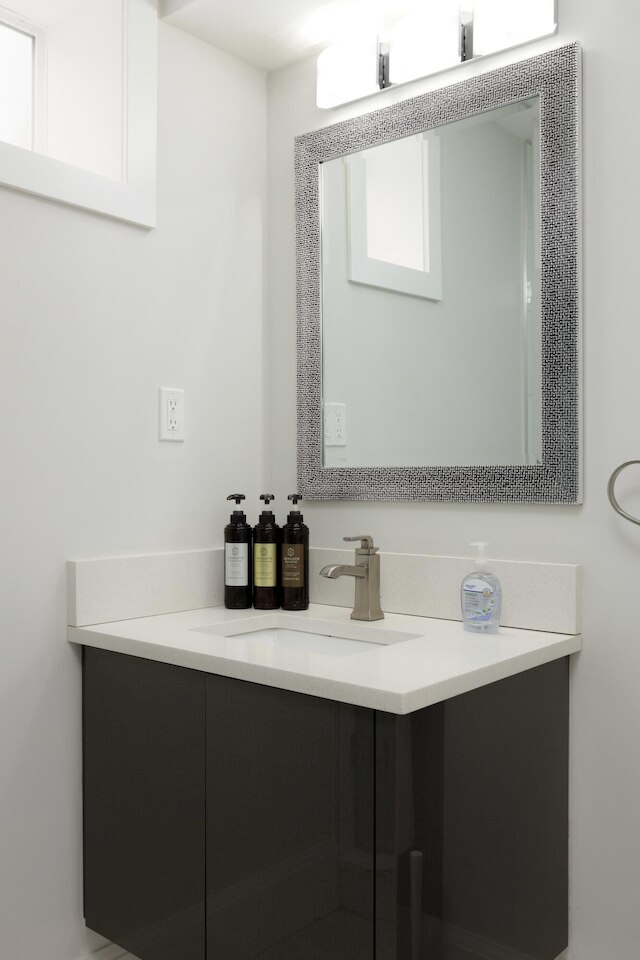 スタイリッシュ  1 ベッドルーム スイート イン ノース バンクーバー 10 ミンズ スキー