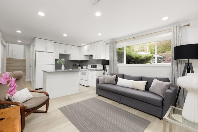 スタイリッシュ  1 ベッドルーム スイート イン ノース バンクーバー 10 ミンズ スキー