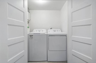 ダウンタウン メトロ フロンテナック  2 ベッドルーム ニュー アパートメント マックス  6P