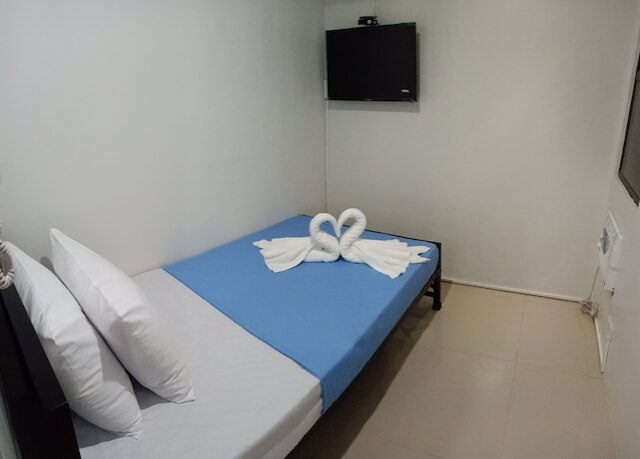 スター・デマカティ・トランシエント・イン