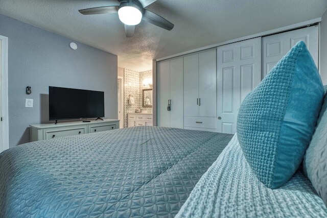 2 ベッドルーム スリープス 6 プール BBQ ジム ホットタブ & バーホッピング!