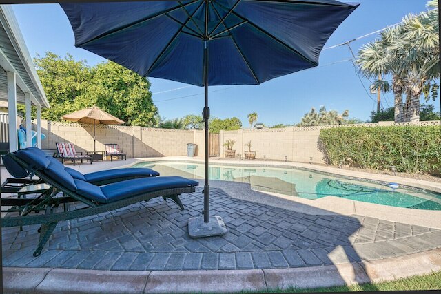 セレニティ オン イィィス ストリート