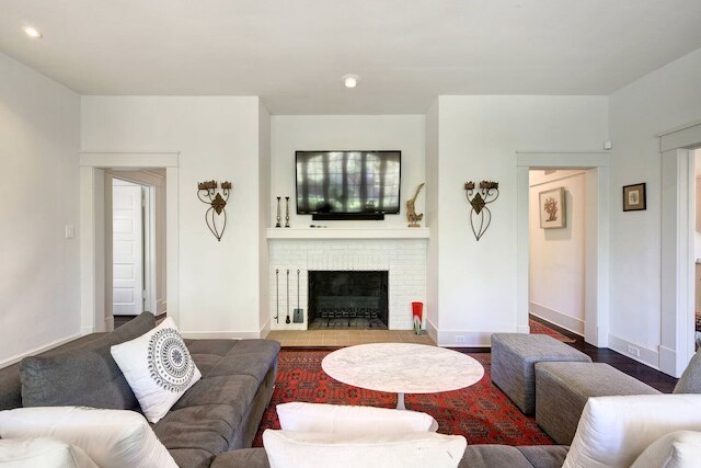 モダン チャーム