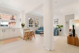 ボンダイ ブリーズ アパートメント