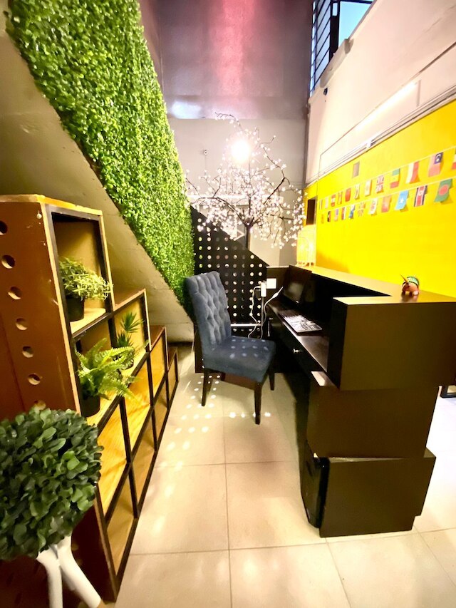 ホスタルコンデサ