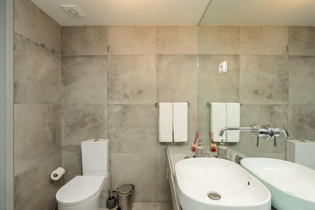 ヨーロポ - ストーリーズ 1F