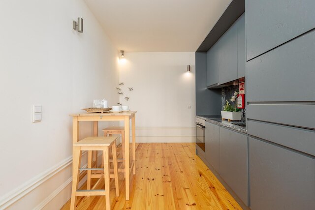 ヨーロポ - ストーリーズ 1F