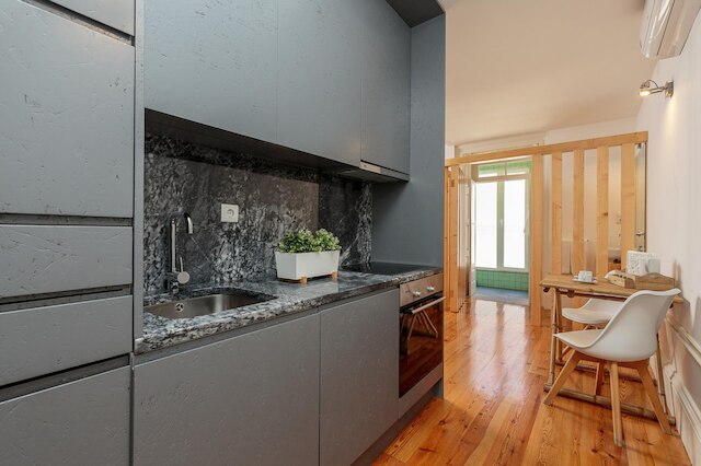 ヨーロポ - ストーリーズ 1T