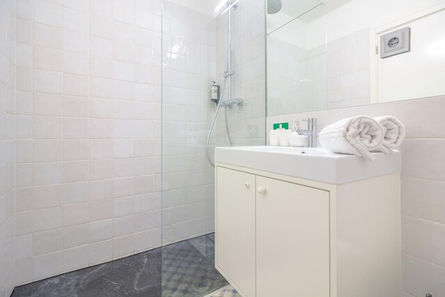 タワー 1F イン オポルト ウィズ 1 バスルーム