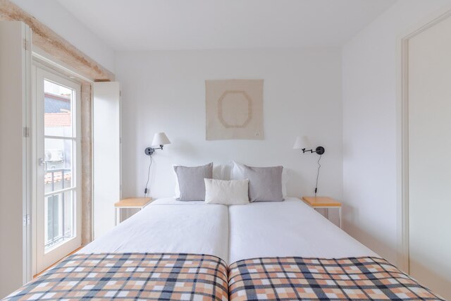 ヨーロポ - ザ タワー 6T