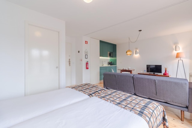 ヨーロポ - ザ タワー 6T