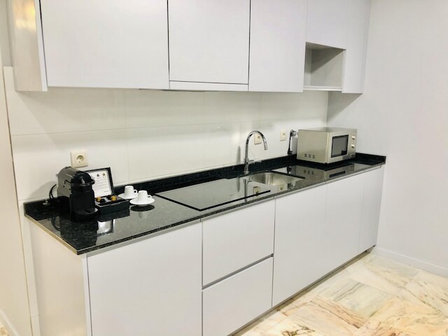 ヨーロポ - ダウンタウン 4A