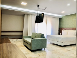 ヨーロポ - ダウンタウン 4A