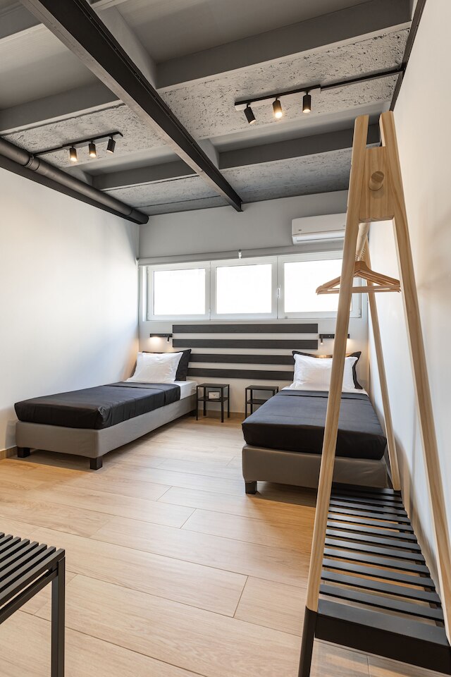 エルモス・アテネ・モダン・リビング