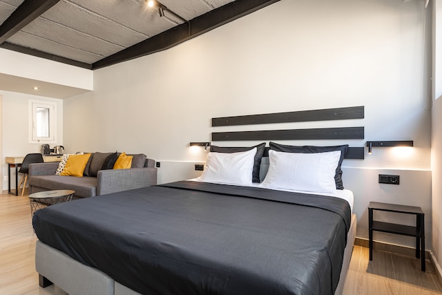 エルモス・アテネ・モダン・リビング