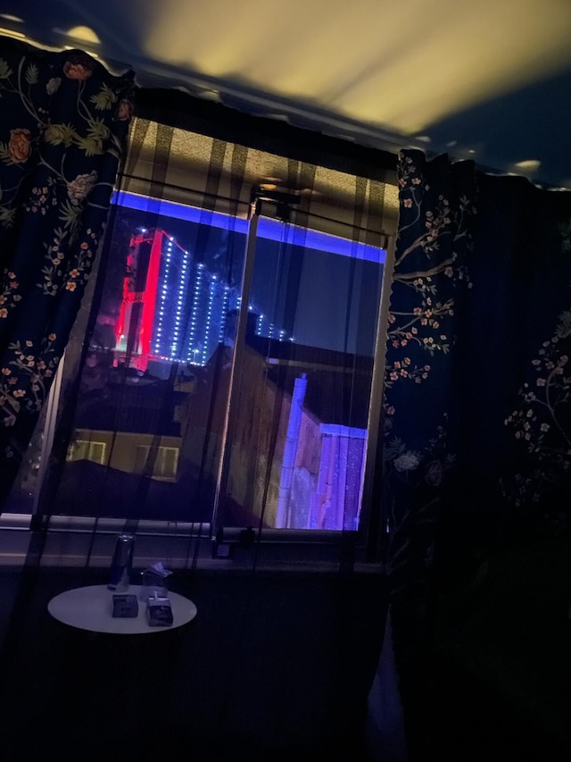 ホワイト ドリーム ホテル