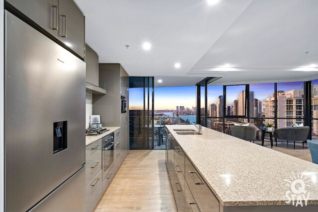 アヴァロン アパートメンツ - Q ステイ