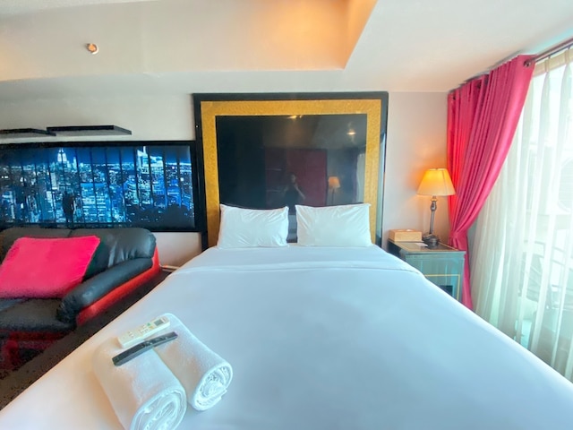 クリーン アンド コンフィー スタジオ ルーム アット タマンサリ ラ グランデ  アパートメント