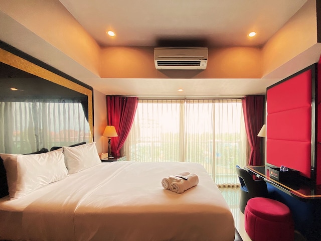 クリーン アンド コンフィー スタジオ ルーム アット タマンサリ ラ グランデ  アパートメント