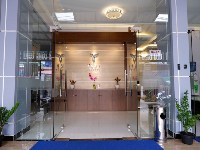 ユフィ・シャリアホテル