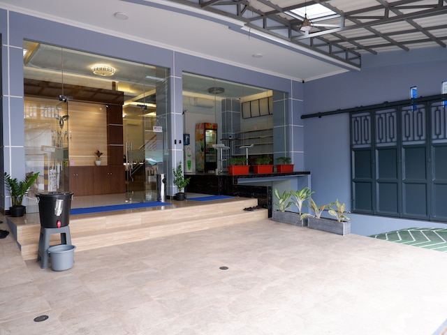 ユフィ・シャリアホテル