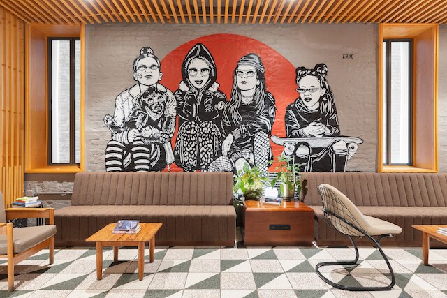 アンタイトル・アット3フリーマンアレー