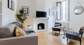 JOIVY ラブリー フラット フォー 5 クローズ トゥ スフォルツェスコ キャッスル