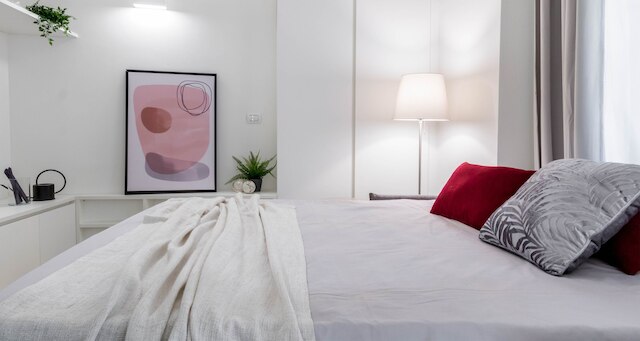 JOIVY スーパーブ スタジオ フォー 2, 10ミニッツ フロム ドゥオーモ