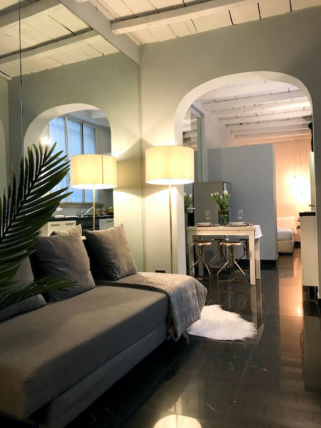 JOIVY ブライト フラット イン ザ センター