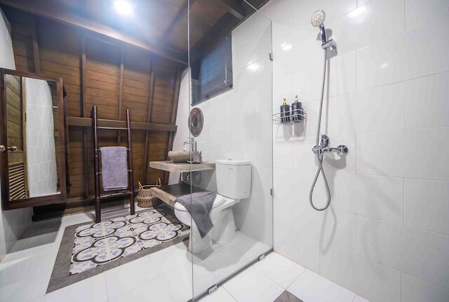 ルマ・カユ・タティヤ・ヴィラ