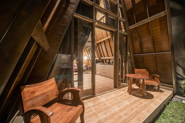 ルマ・カユ・タティヤ・ヴィラ