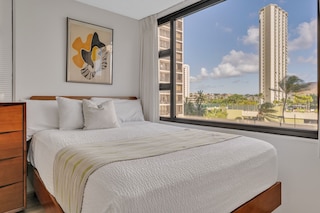 デラックス ワイキキ コンド プールビュー フリーパーキング & ワイファイ バイ ココ リゾート バケーションレンタルズ