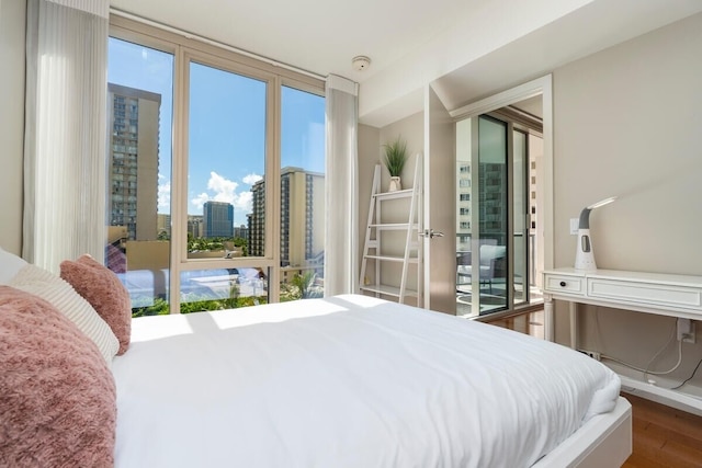 アルール ワイキキ #803 2 ベッドルームコンド バイ レッドオーニング