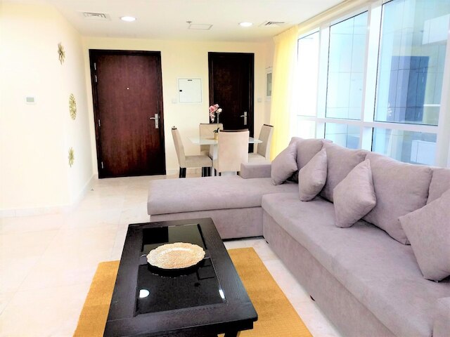 スタニング 1ベッドルーム ウィズ バルコニー イン ビジネス ベイ