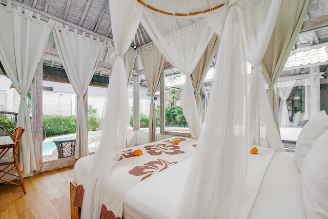 ヴィラ  ラクスマナ