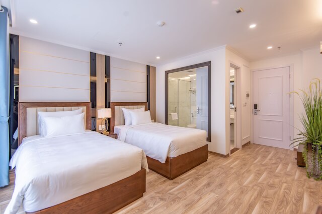 レイナラグジュアリーホテル