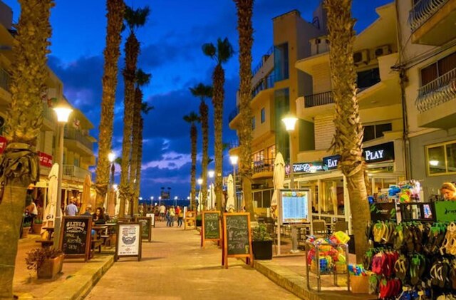 スタジオ - スリープス 2 - バルコニー - 5 ミン ウォーク トゥ ビーチ