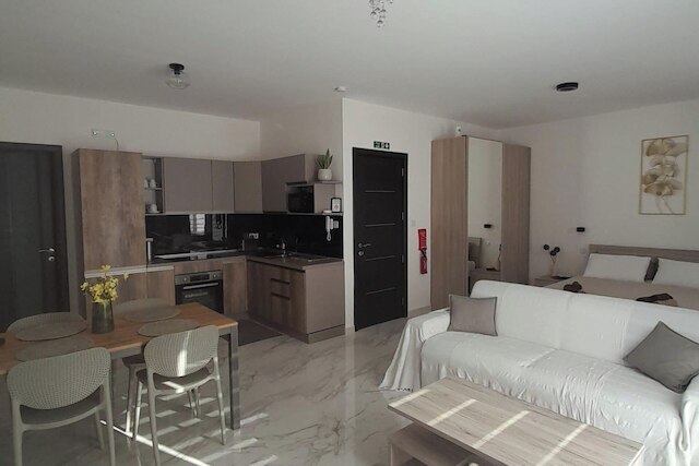 スタジオ - スリープス 2 - バルコニー - 5 ミン ウォーク トゥ ビーチ